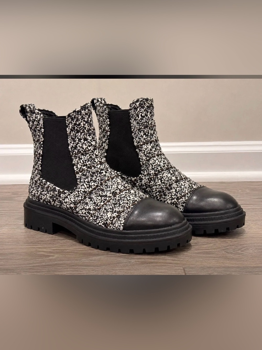 Steve Madden Maisley Tweed Chelsea Lug Boots size 10